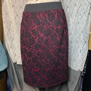 Maurice’s Maroon and black rose print skirt